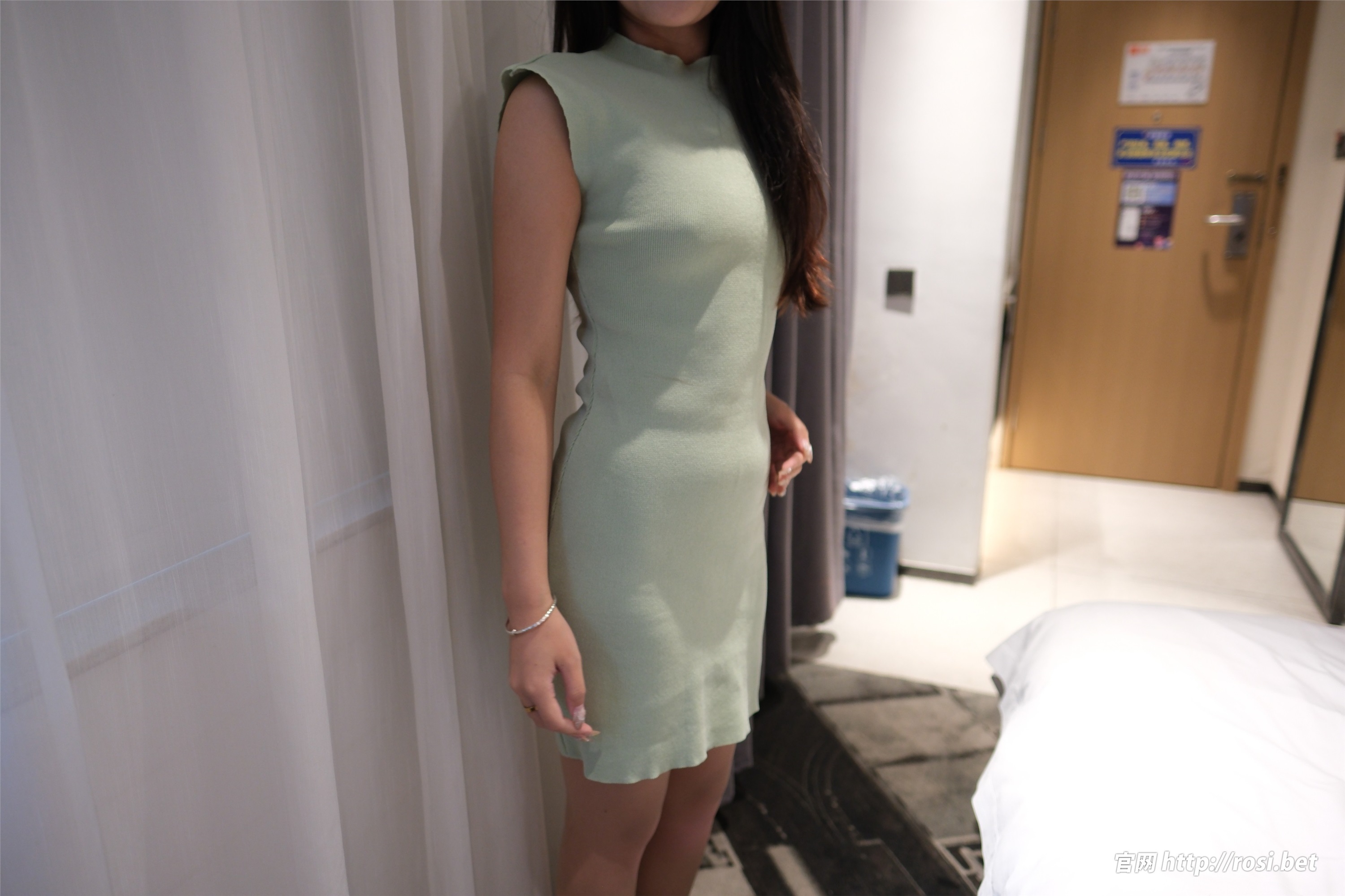 ROSI写真 2024.08.06 NO.4628